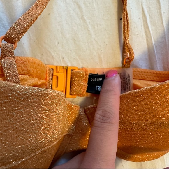 Triangl Bikini - Picture 4 of 6